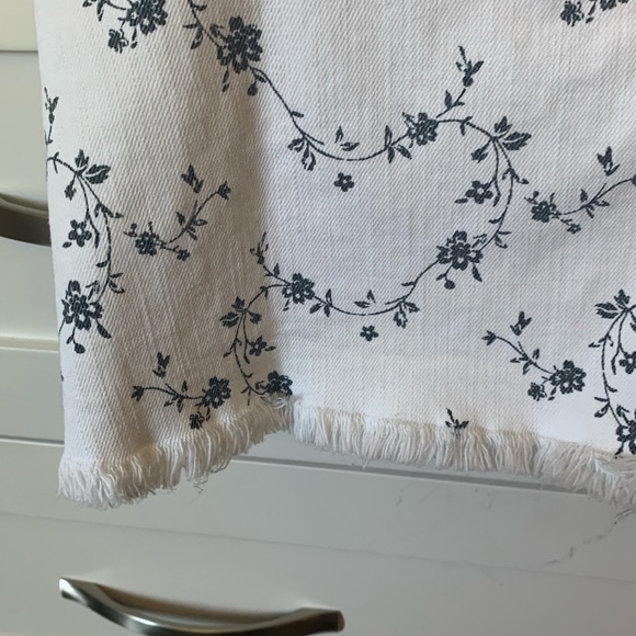 Denim Dress with navy blue floral print - Picture 4 of 8